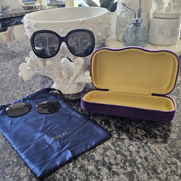 Gucci Sunglasses - Picture 1 of 9